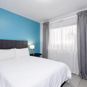 One-Bedroom Deluxe Apartment