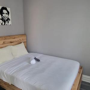Three-Bedroom Deluxe Apartment