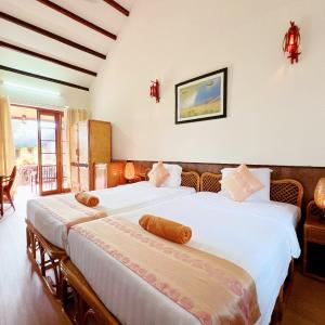 Family Bungalow with Double and Twin Beds - Free Mini-bar in Room