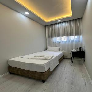 Large Single Room