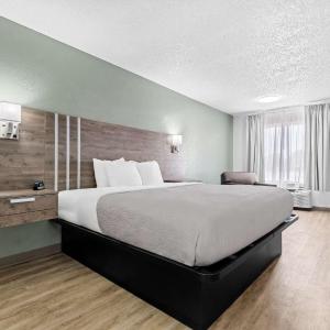 King Room - Non-Smoking