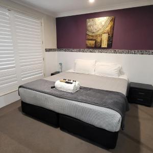 Two-Bedroom Apartment with Spa Bath