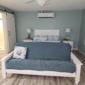 Deluxe Studio