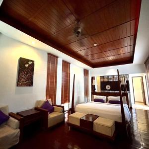 Suite with Spa Bath