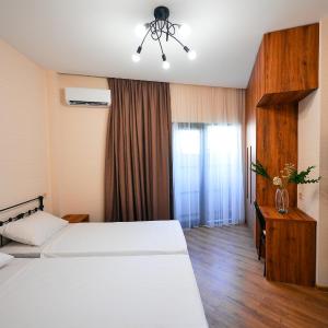 Twin Room with Private Bathroom