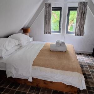 Osprey - 3 Bedroom Luxury Waterfront Chalet