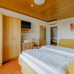 Triple Room with Balcony