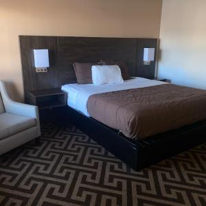 King Room - Non-Smoking
