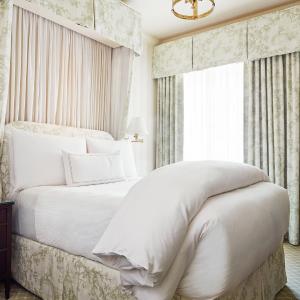 Single Room with Bathroom