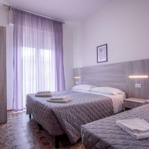 Economy Triple Room