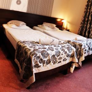 Deluxe Family Room (2 Adults + 2 Children)