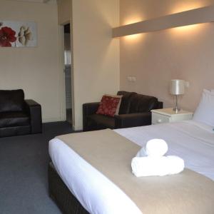 Family Room (6 Adults)