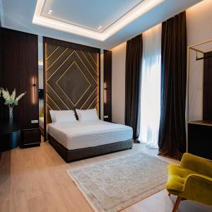 Superior Double or Twin Room with Lake View