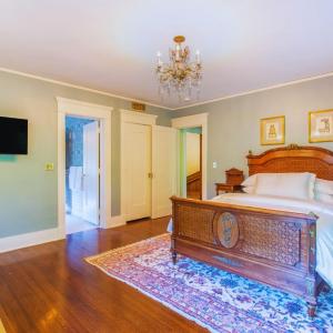 Three-Bedroom Suite