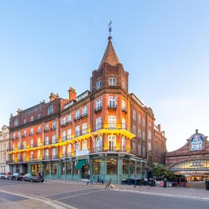 hotelImage
