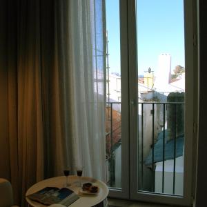 Double or Twin Room with Interior View