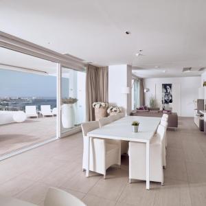 Infinity Harmony 3 bedroom  with private pool, hot tub and sea view