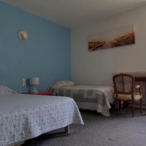Quadruple Room (2 Adults + 2 Children)