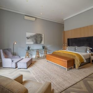 Large Double or Twin Room