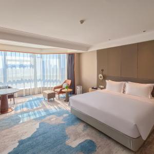 Deluxe Double Room with Bath