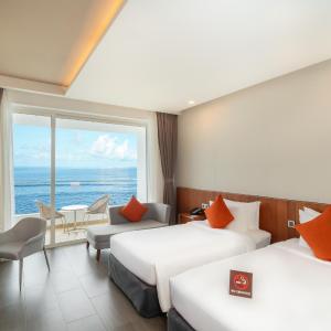 Classic Ocean View Twin
