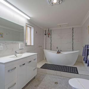 King Suite - 1st Floor/Non Smoking