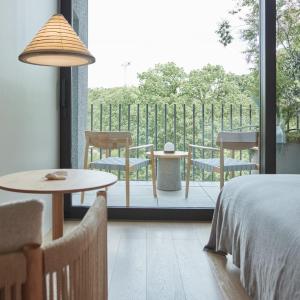 Suite with Balcony and Park View
