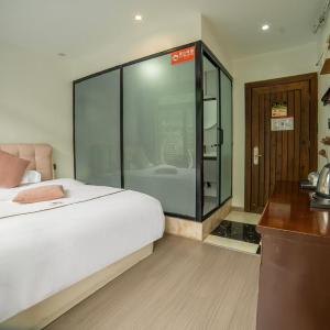Single Room with Balcony