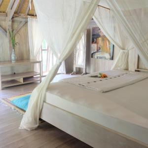 King Suite with Garden View