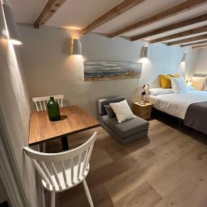 Studio - Split Level