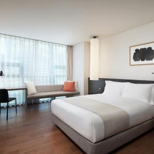 [Luge Package for 2] Premier Double City View