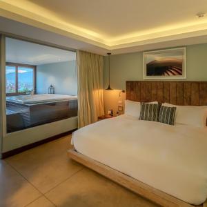 Exclusive Suite