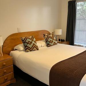 Superior One-Bedroom Apartment with Full Kitchen