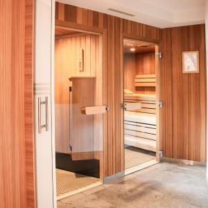 Suite with Sauna