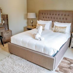 Two-Bedroom Deluxe Apartment