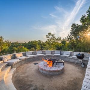 Mhisi Safari Villa