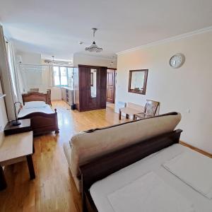 Superior Quadruple Room with Kitchenette