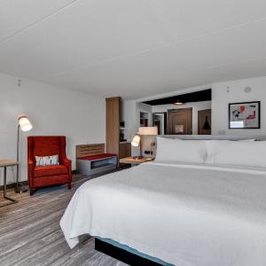 Premium King Room