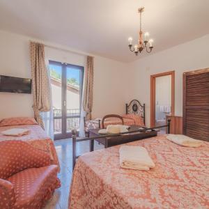 Quadruple Room with Sea View
