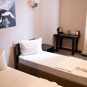 Large Twin Room