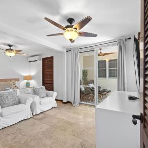 Deluxe Double Room with Balcony and Sea View
