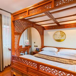 Deluxe Double Room with Bath