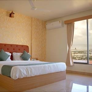 Deluxe Double Room with Sea View
