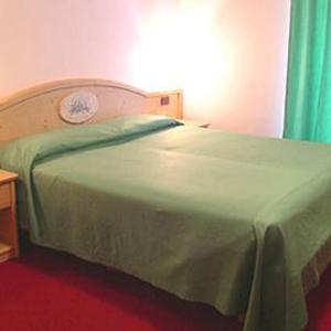 Double or Twin Room with Private Bathroom