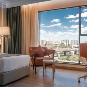 Superior Twin Room with City View