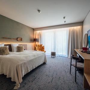 Deluxe Double Room with Forest View
