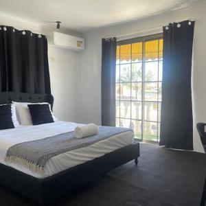 Queen Room with Balcony