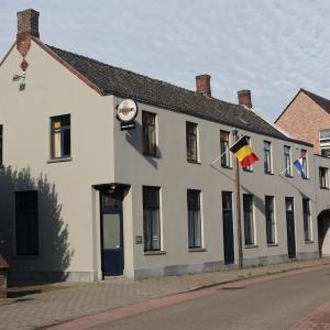 hotelImage