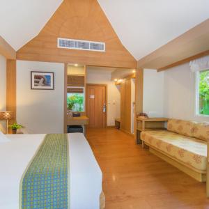 Garden Bungalow