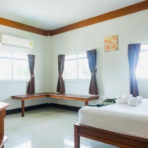 Deluxe Double Room with Bath